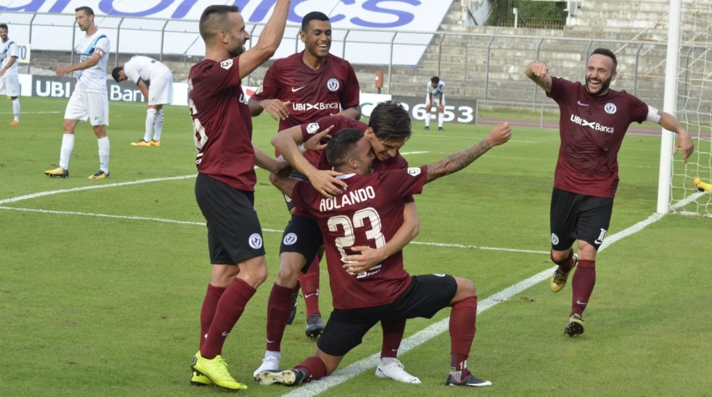 Arezzo, buona la prima: liquidato il Lecco con un gran primo tempo