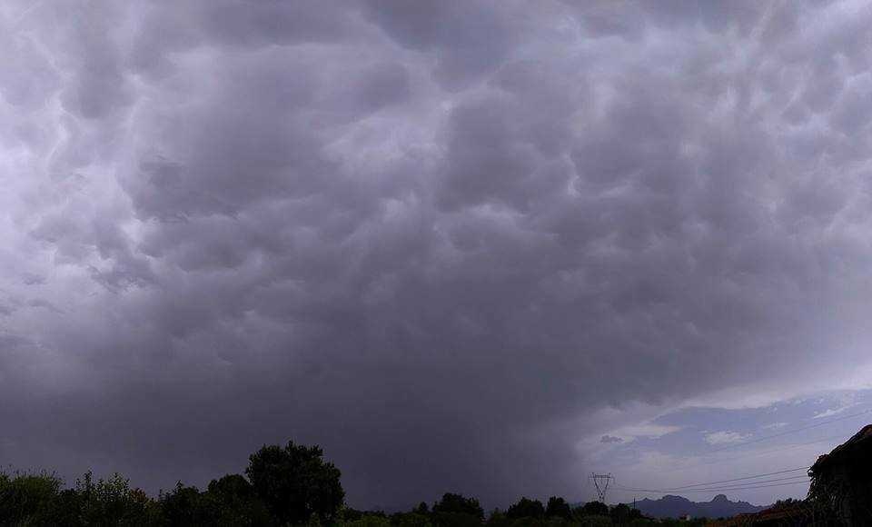 Maltempo, prolungato fino alle 22 di stasera il codice giallo per temporali sulle zone interne