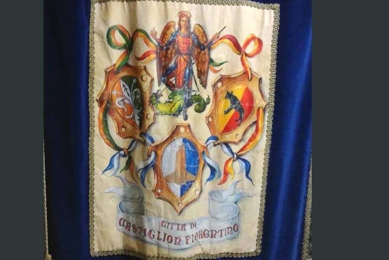 1567412414_Stendardo_Palio_Rioni