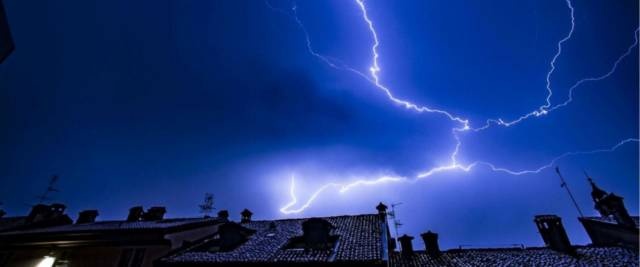 1568817349_temporali_notturni