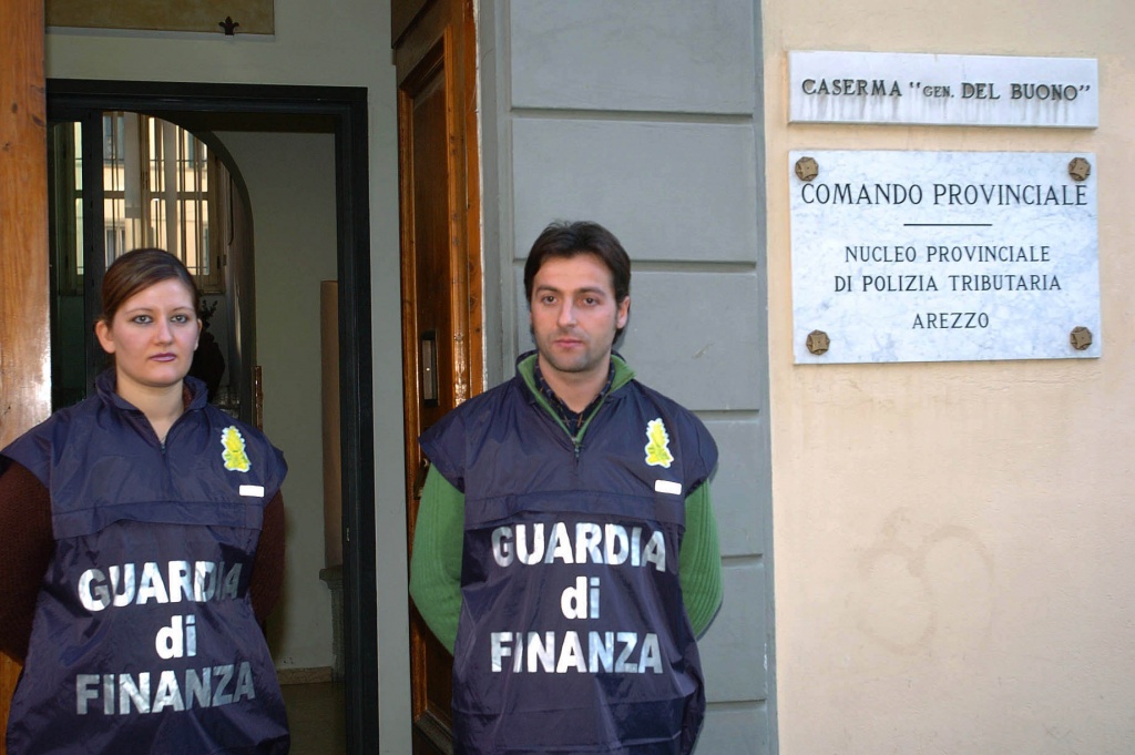 Guardia di Finanza Arezzo, reclutamento di tre allievi finanzieri riservato ai congiunti dell CC.DD.
