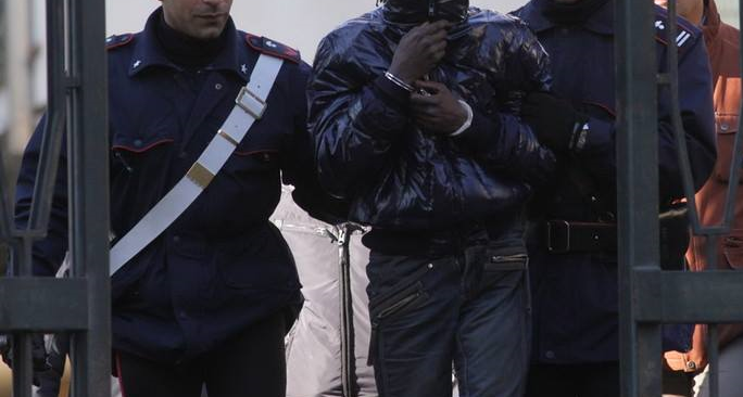 1574254050_carabinieri_arresto