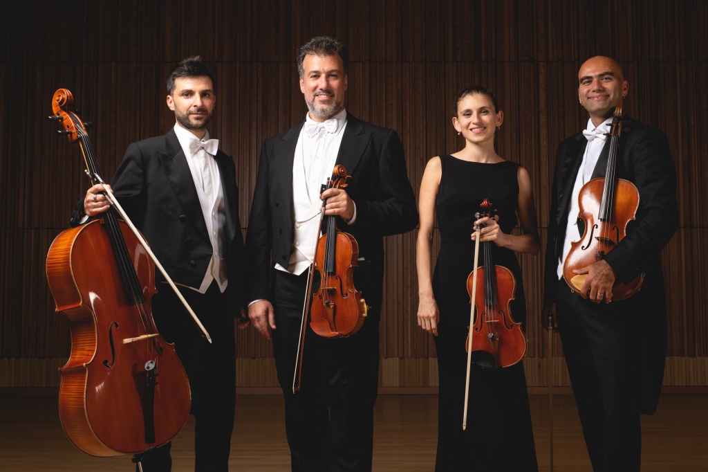 1574330382_Credito_Luca_Pezzani__Quartetto_LaToscanini_archi
