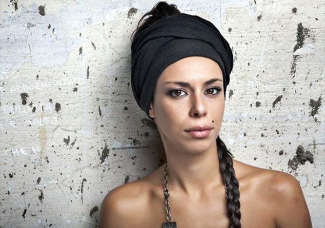 1575281918_Amara_2
