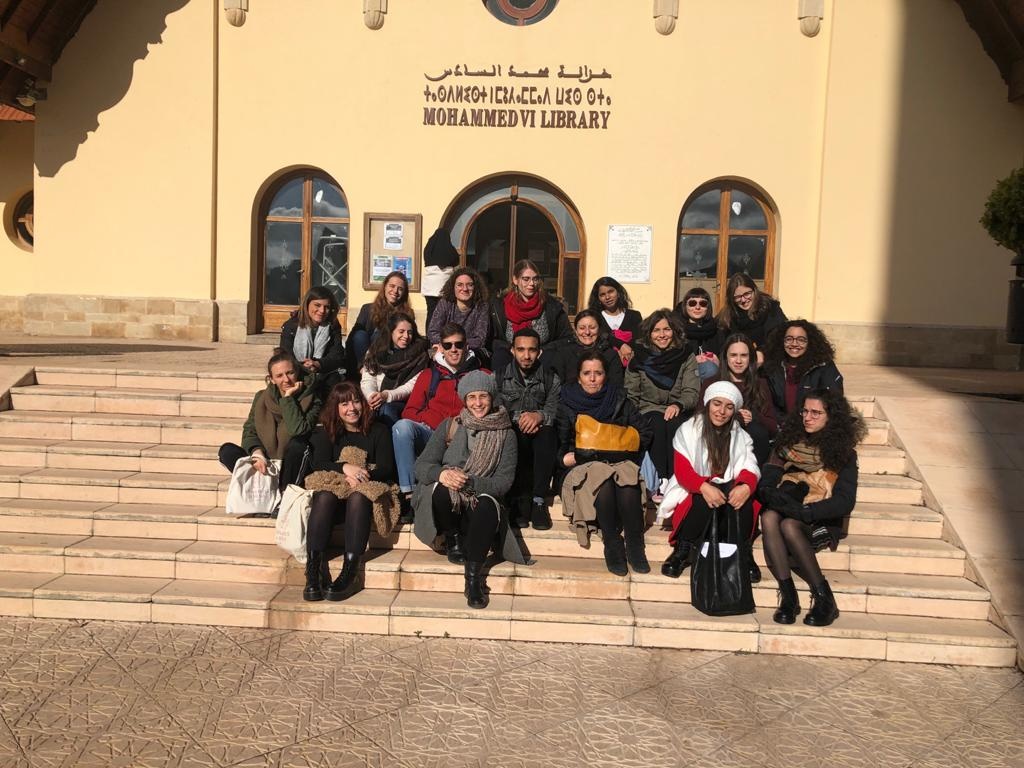1575892490_studenti_in_Marocco