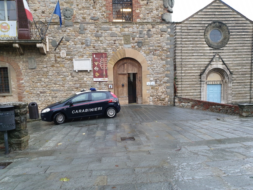 1577354435_Carabinieri_Lucignano