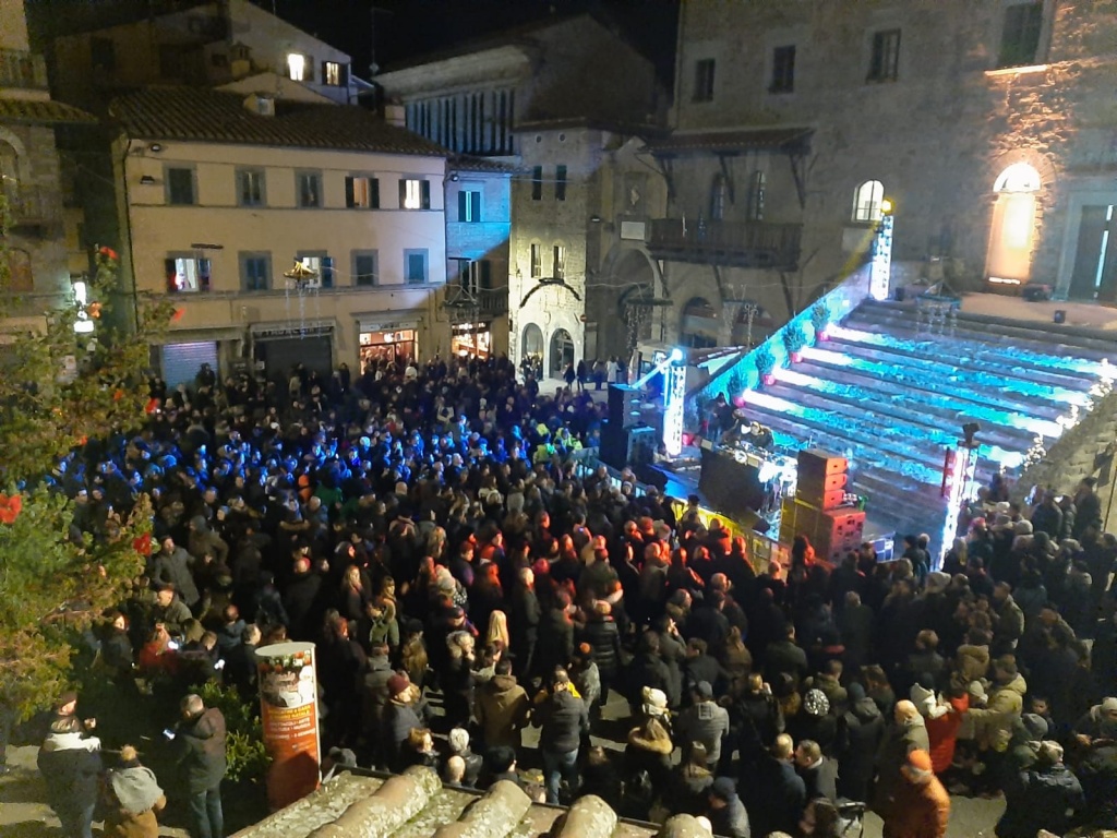 1578062212_Festa_capodanno_1