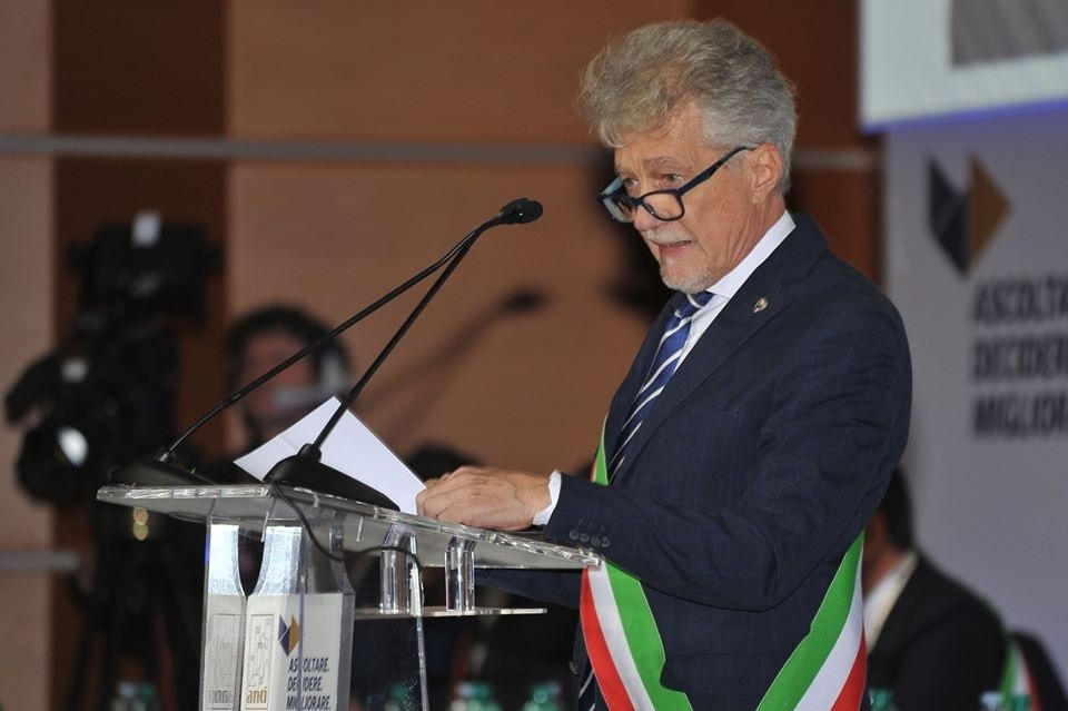 Ghinelli, giornata da dentro o fuori. Maggioranza divisa, la Lega chiede la rinuncia alla ricandidatura