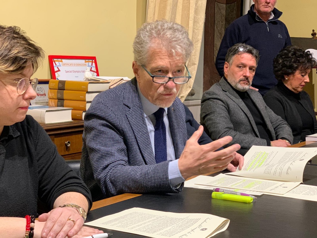 Chiusura scuole, Ghinelli: “Provvedimento sacrosanto, ma tardivo. Seguire le indicazioni” Ar24Tv