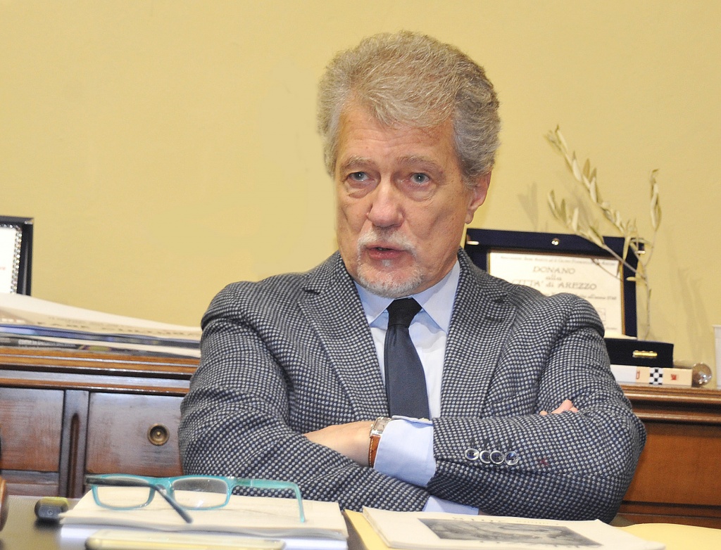 Ghinelli: “Due verbali per trasgressori, confermata apertura mercato del sabato”