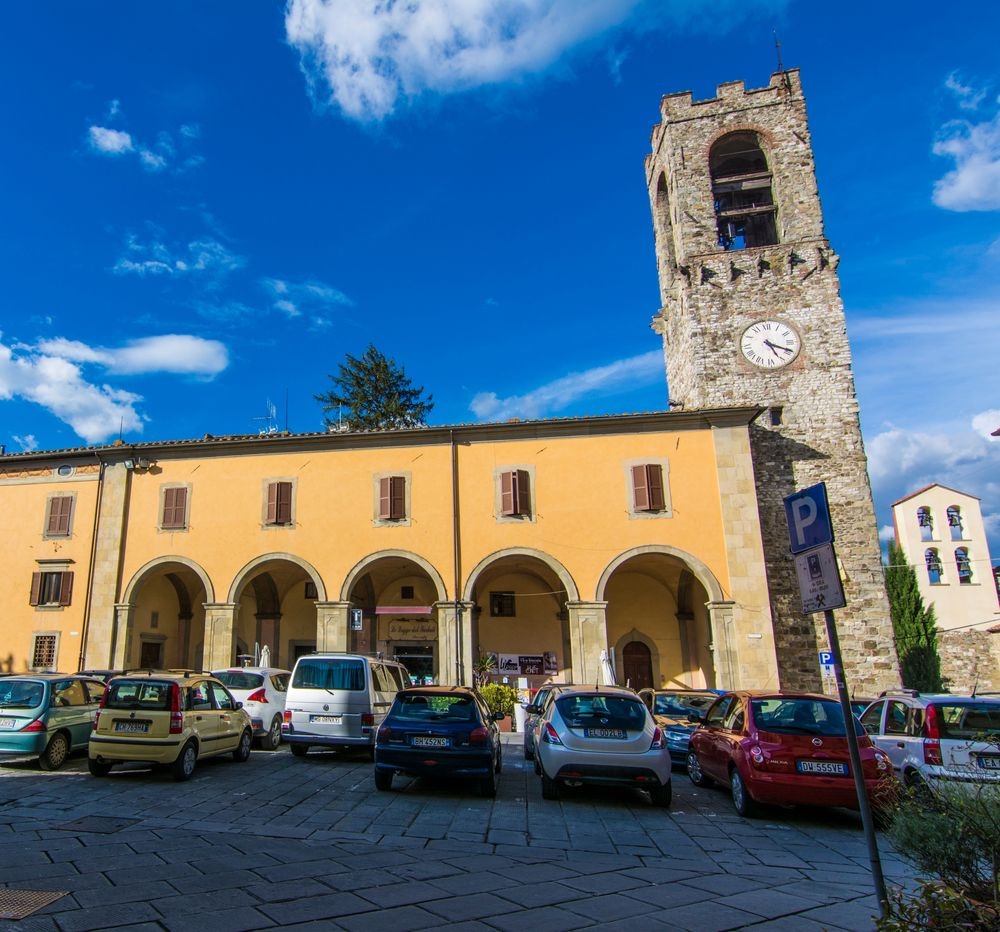 1584561150_piazza-pier-saccone-tarlati-bibbiena