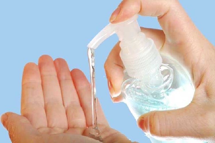 1584610513_preparare-un-gel-igienizzante-mani-fai-da-te-amuchina-fatta-in-casa-500