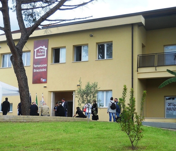 1584739655_Casa_della_salute_di_Terranuova_Bracciolini