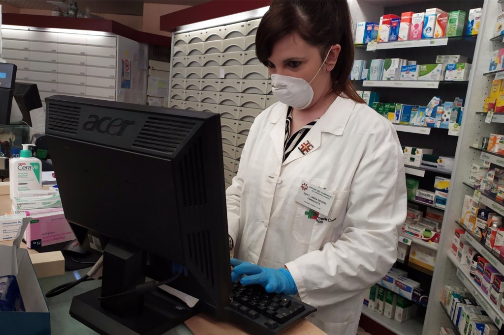 1584867981_Farmacie_Comunali_Arezzo_-_Farmacia_n.2_Trionfo_12