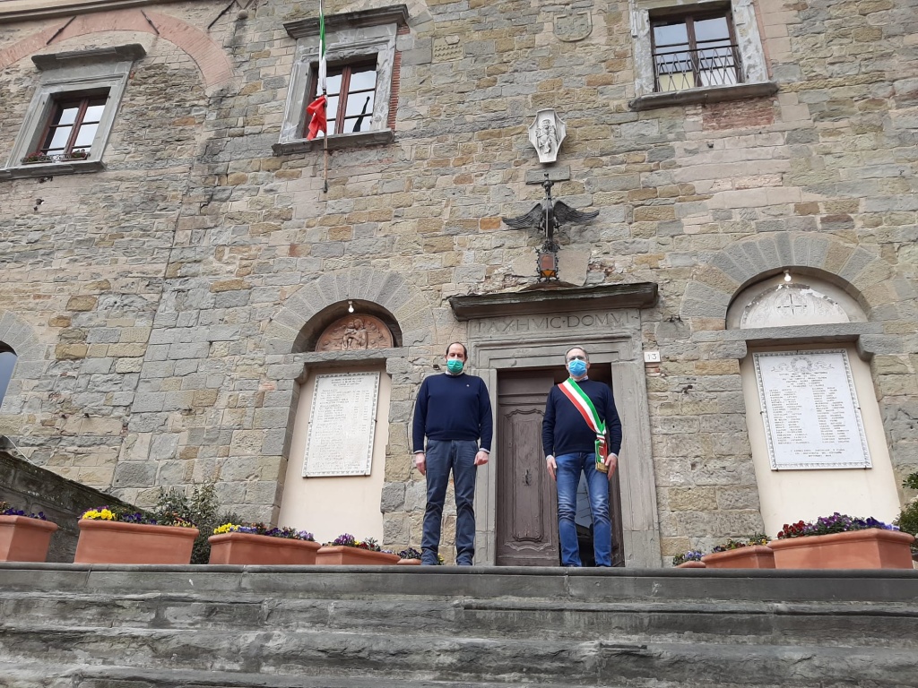 1585670384_Sindaco_di_Cortona_1