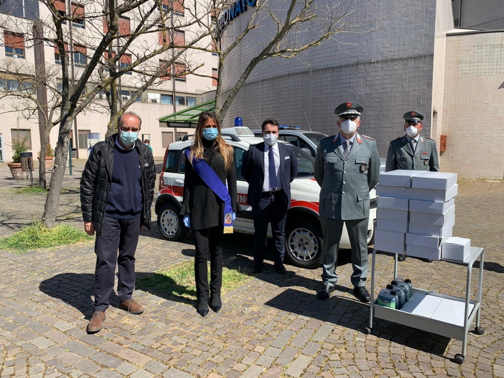 Chiassai in visita al San Donato: “Operatori sanitari fonte di grande orgoglio, non sono soli” Ar24Tv