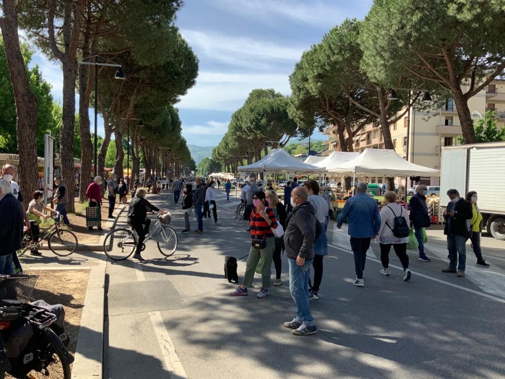 1590128908_1589045947_Mercato_Arezzo1