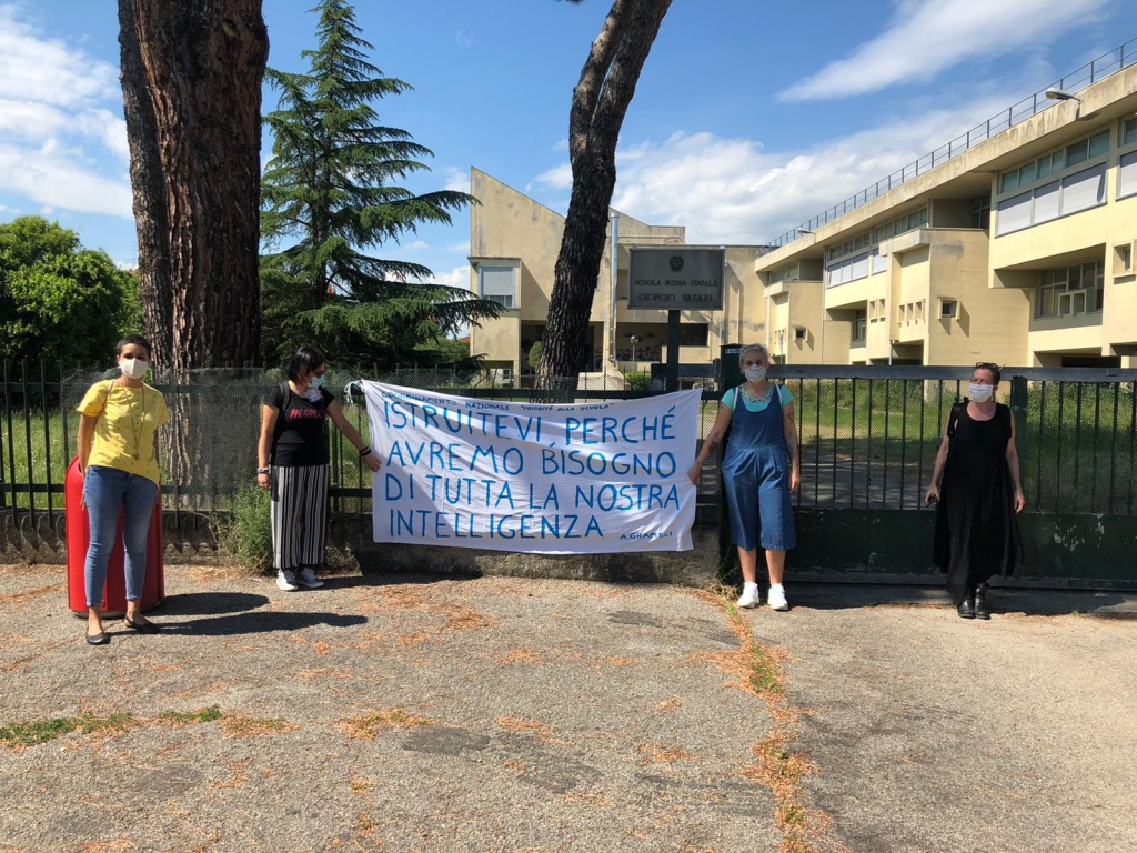 1590301759_Priorita_alla_scuola
