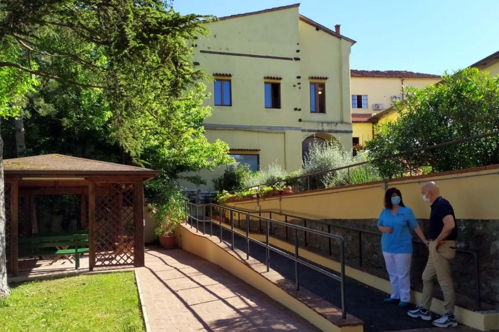 1590422125_Casa_Riposo_Fossombroni_-_Gazebo_incontri_1