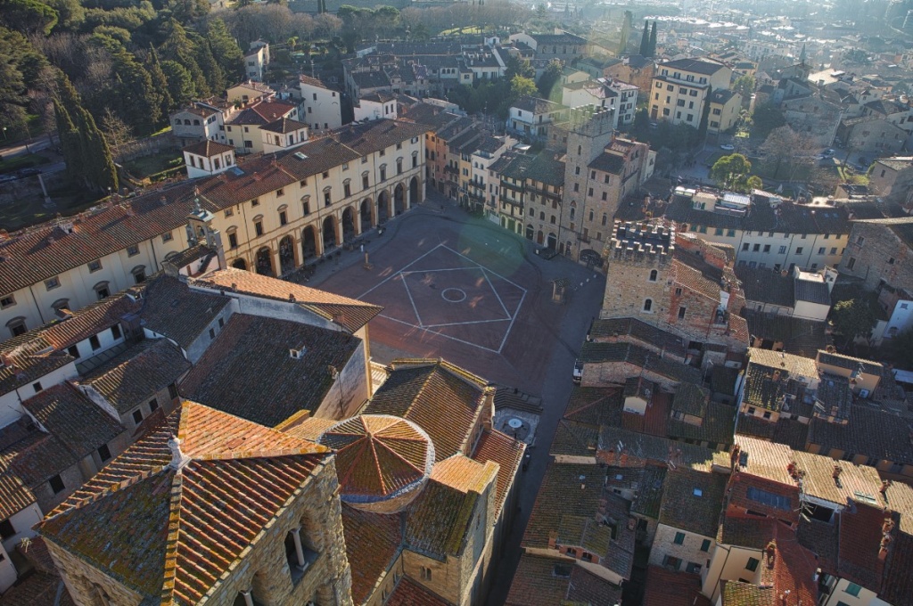 1590679031_Arezzo_dallalto