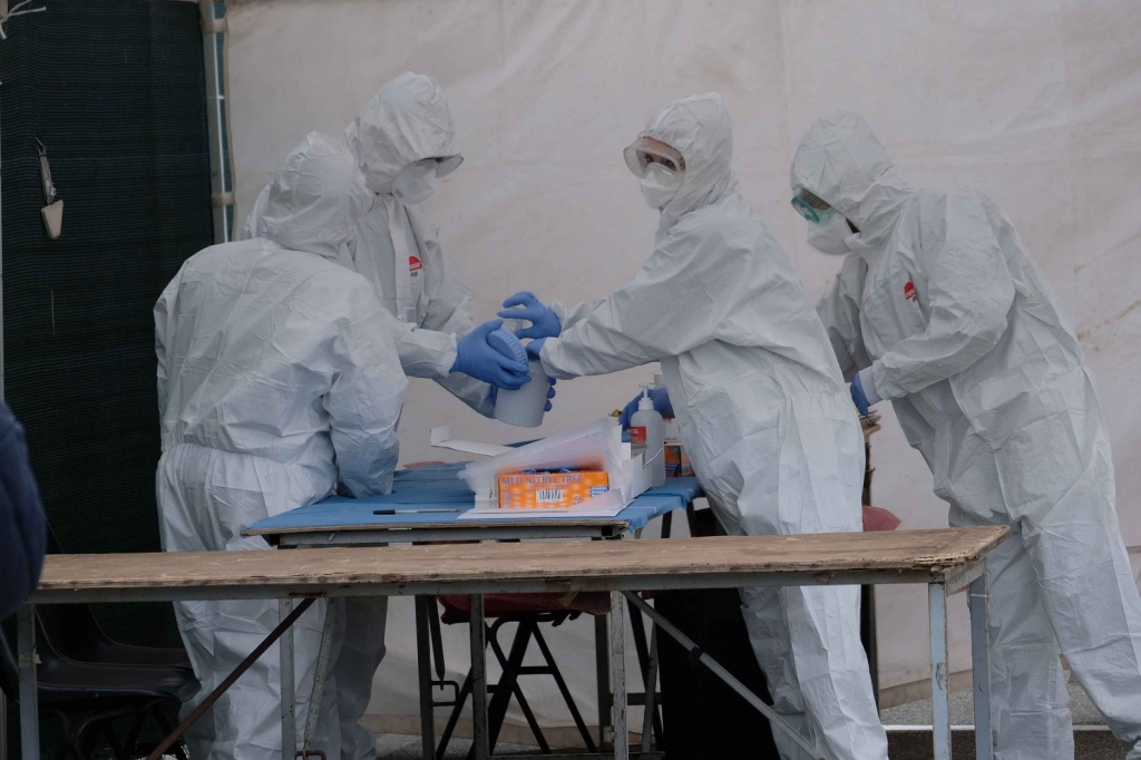 Coronavirus, positiva una donna di 35 anni: ricoverata al San Donato di Arezzo