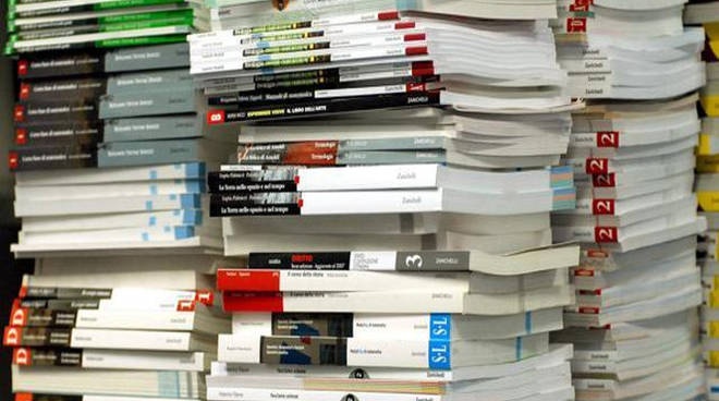 1593161947_libri-scolastici-87569.660×368