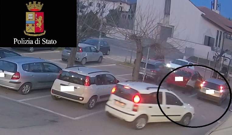 1596883150_Polizia_ladri