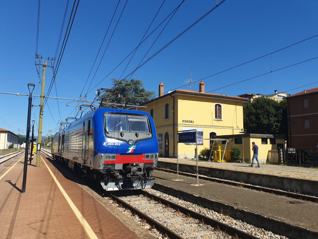 1597918537_treno_LFI