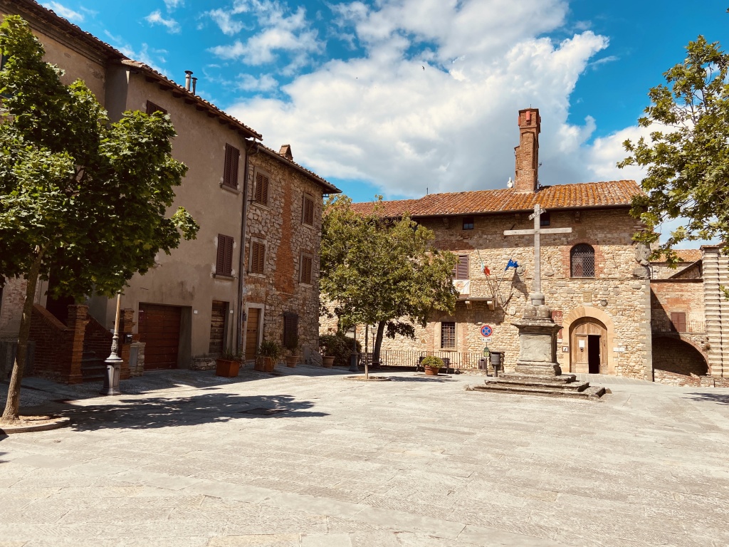 1599722040_1590945917_Lucignano_o