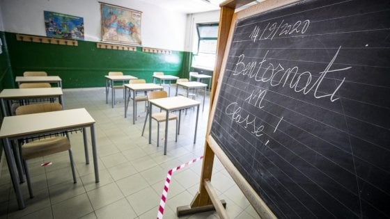 L’alba della nuova scuola, la dirigente: “I nostri ragazzi, sono loro lo Stato nel senso più alto”