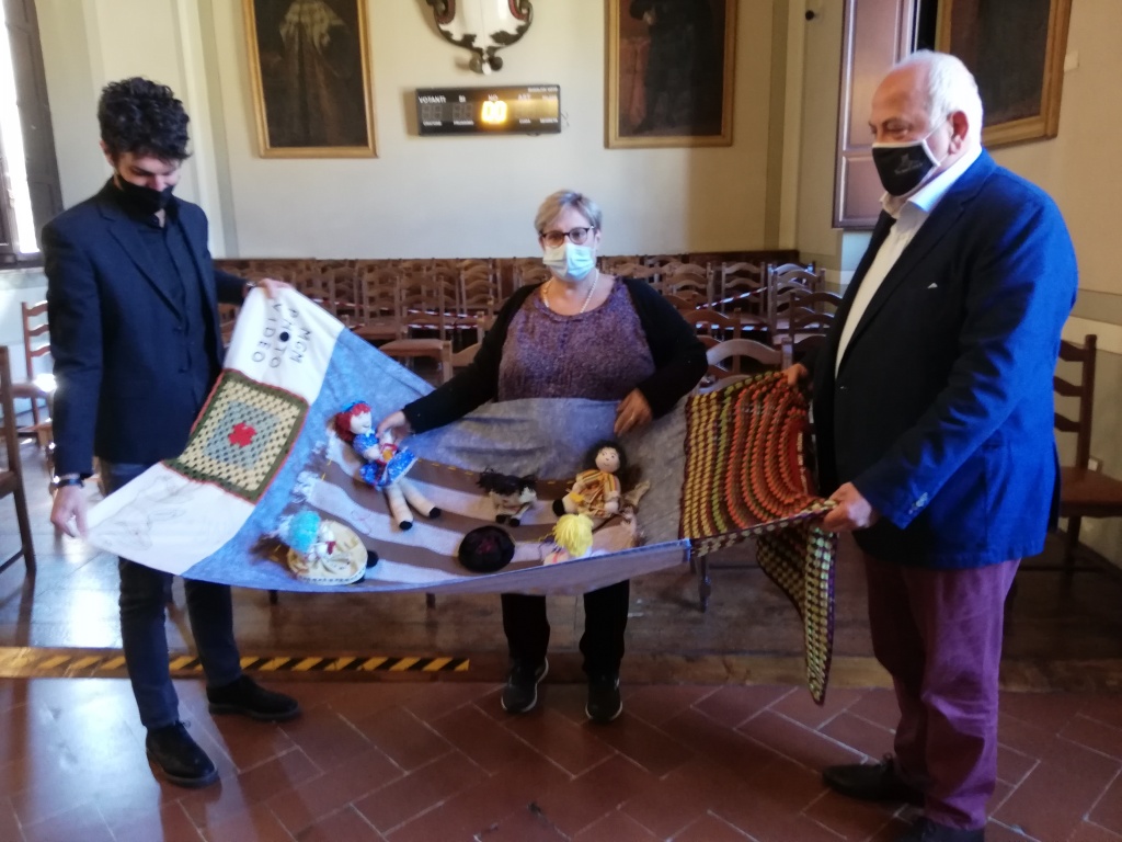 1601389584_sezione_tappeto