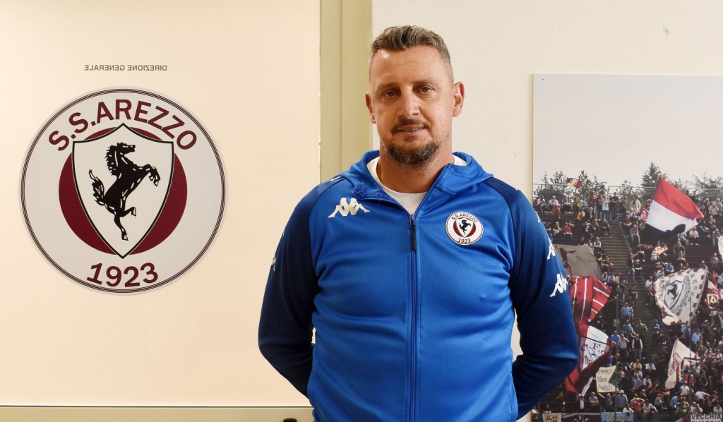 Andrea Camplone è il nuovo allenatore dell’Arezzo: “Una grande sfida, qui per dare una mano”