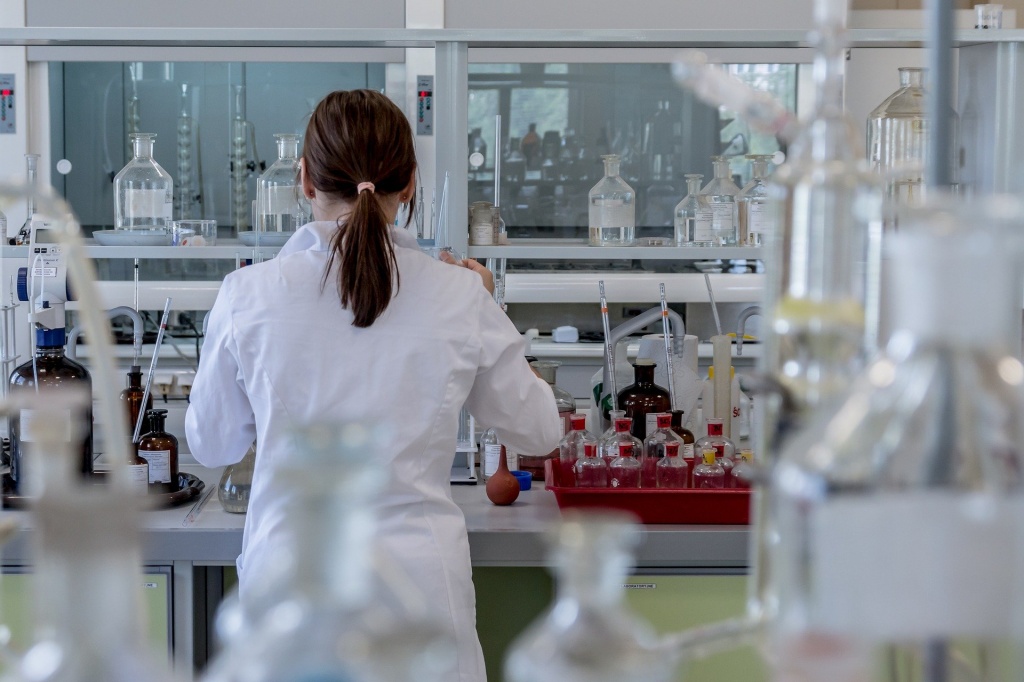 1603651691_coronavirus_laboratorio