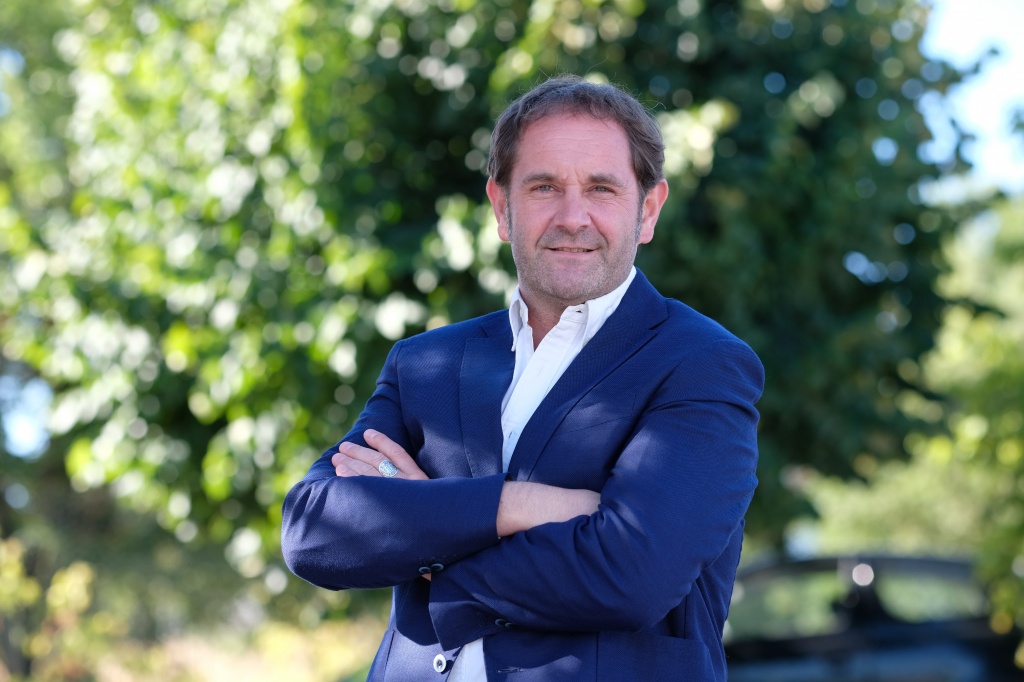 Le prime settimane in Regione di Veneri: “Imprenditoria e politica, due mondi diversi” Ar24Tv