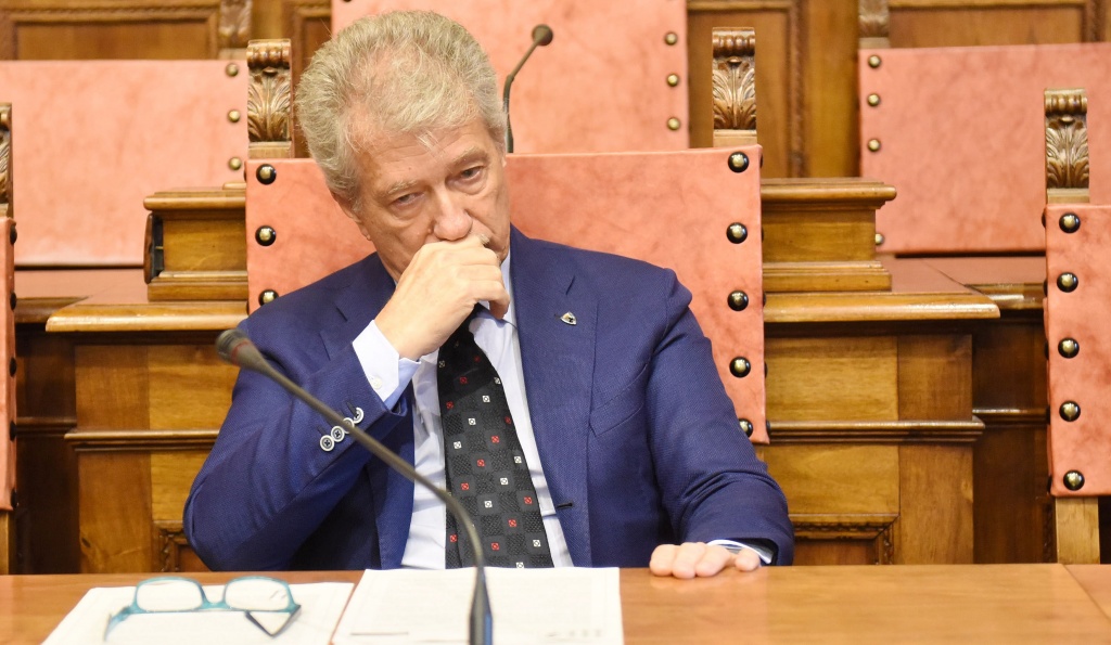 Ghinelli lancia un appello ai medici aretini: “Serve la vostra generosità per lo screening di massa”