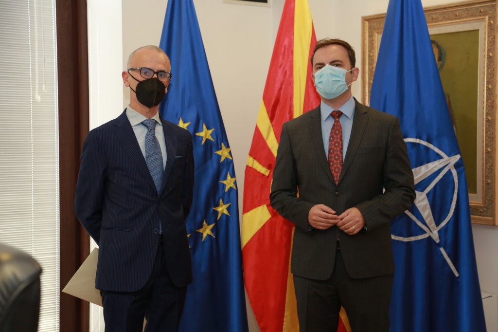 1604724357_Silvestri_Macedonia