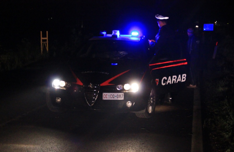 1605254786_carabinieri-gazzella-notte