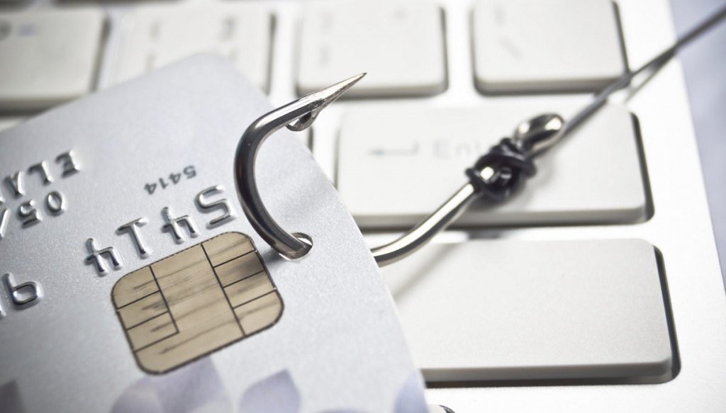 Truffe online, non c’è tregua. L’inganno sull’home banking, due denunciati