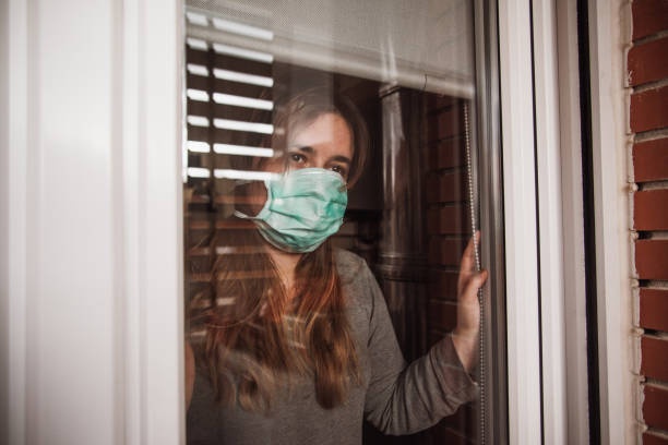 1605989190_coronavirus_volto_donna_2