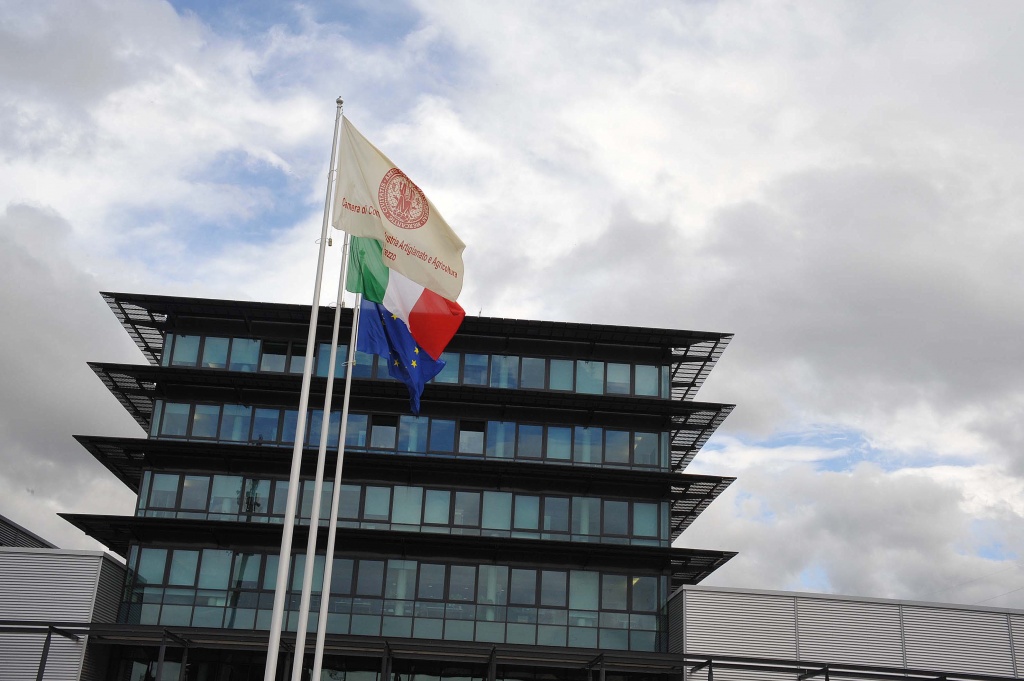 Lavoro ad Arezzo, 890 assunzioni programmate in provincia a dicembre