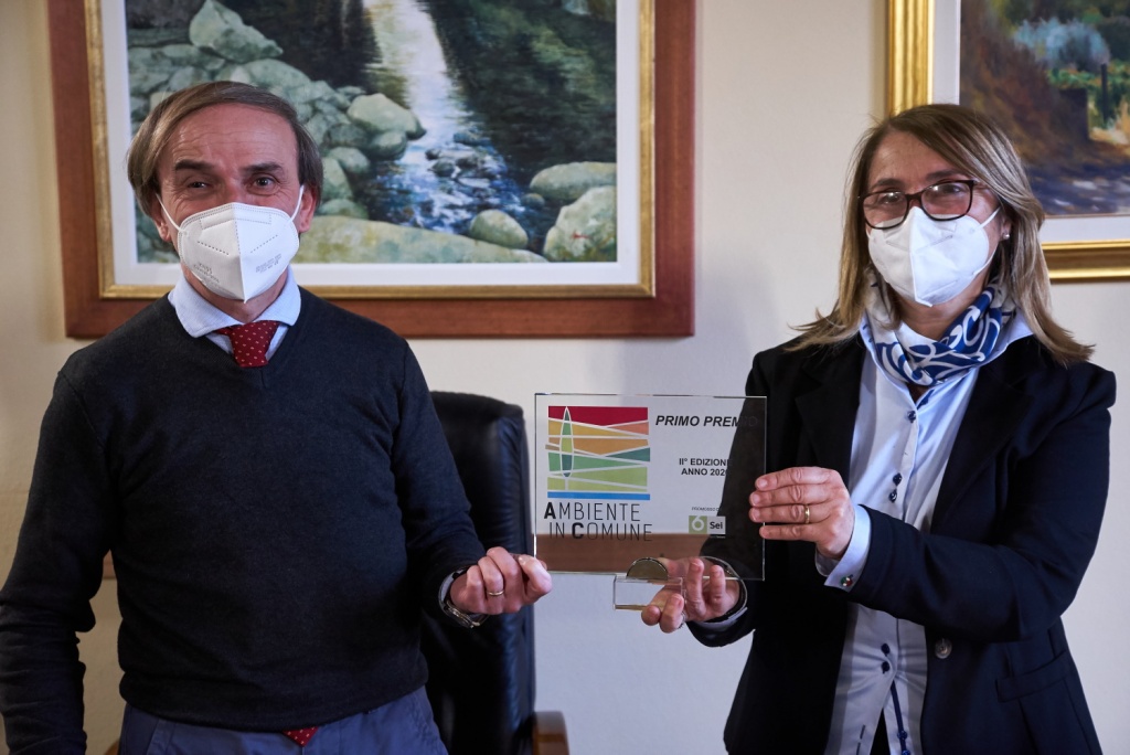 1607849634_SeiToscana_AmbienteinComune_premiazione_Loro_Ciuffenna_Botti_Cellai