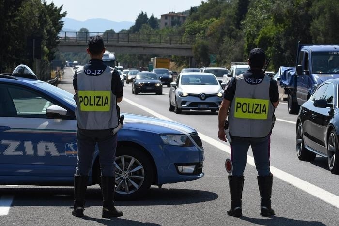 1608033448_1593783358_Polizia_stradale