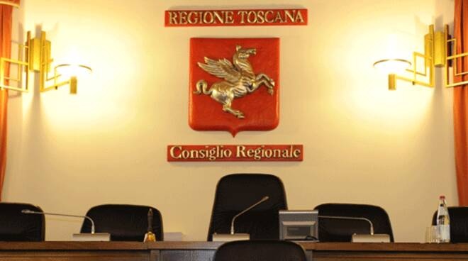 Sanità, Ceccarelli-De Robertis: “Mozione dem in Regione per la revisione delle Zone Distretto”