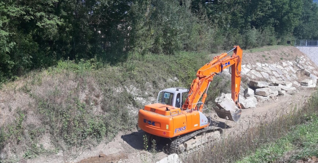 1611165322_un_momento_delle_lavorazioni_concluse_sul_torrente_castro