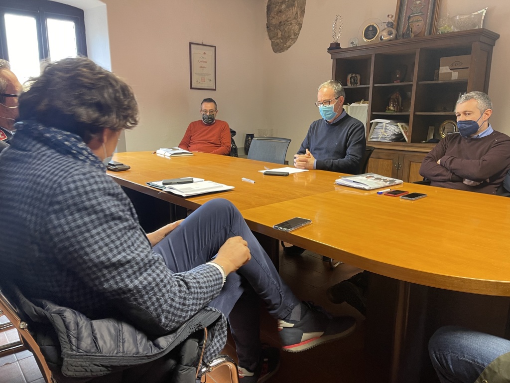 1612988566_riunione_comune_associazioni_categoria_
