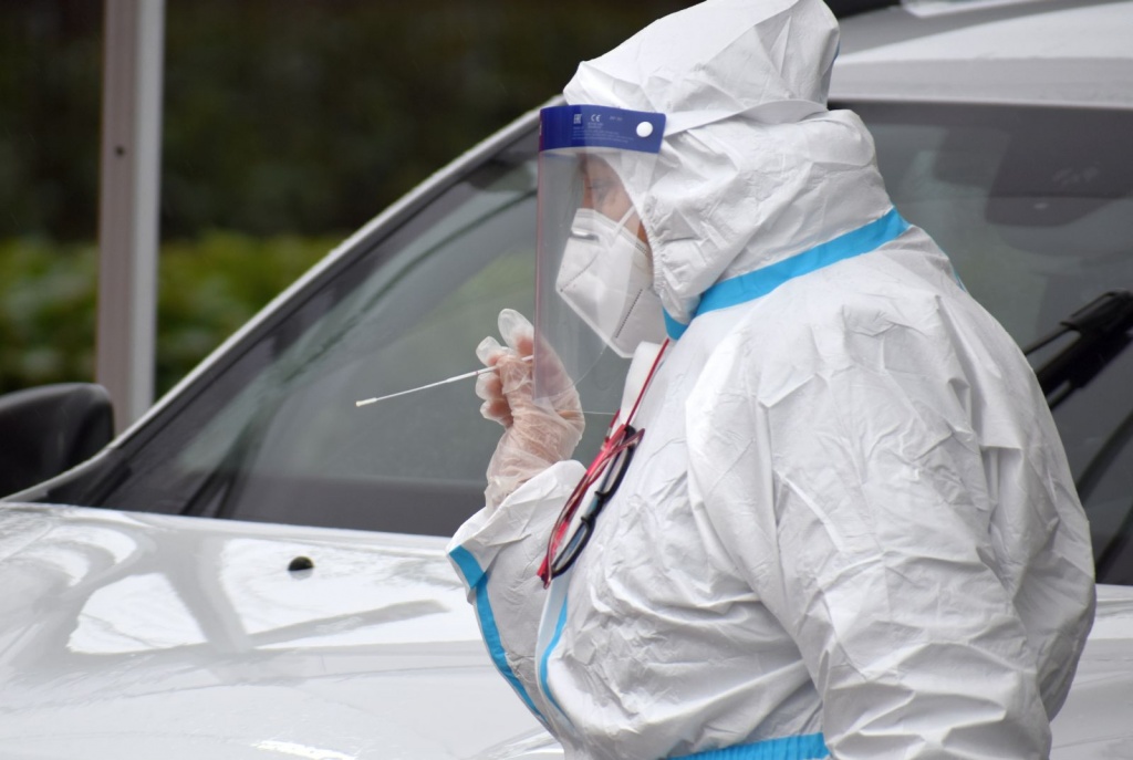 Coronavirus Arezzo: numero doppio di tamponi, scendono i nuovi positivi. Nessun decesso