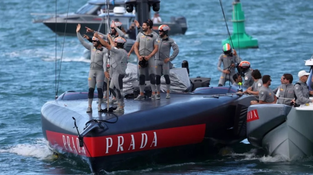 Luna Rossa asfalta i britannici, Bertelli all’assalto della Coppa America: “New Zealand veloce, ma…”