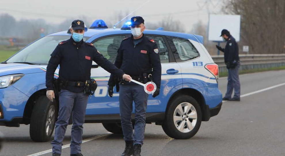 1614284533_coronavirus_controlli_polizia