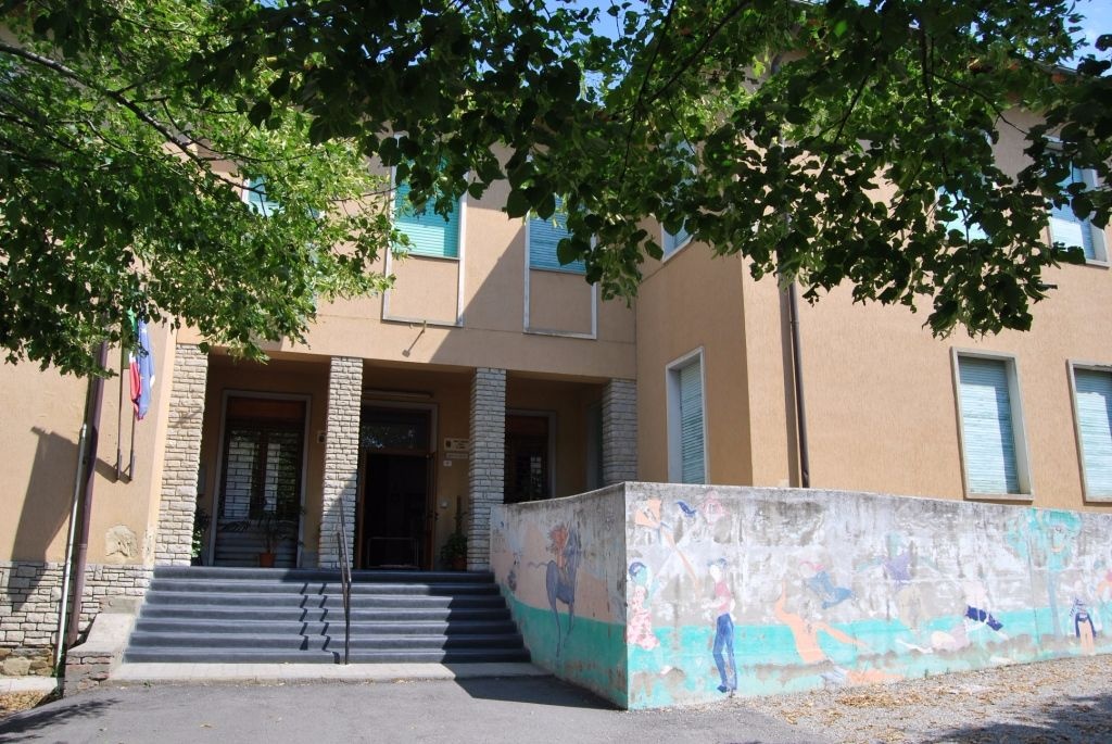 1614420026_1580986775_Scuola_primaria_Umberto_Morra_di_Camucia_o
