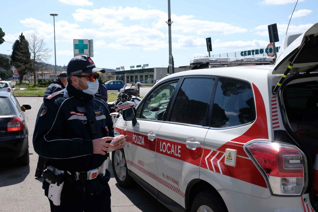 1617642757_Polizia_locale7
